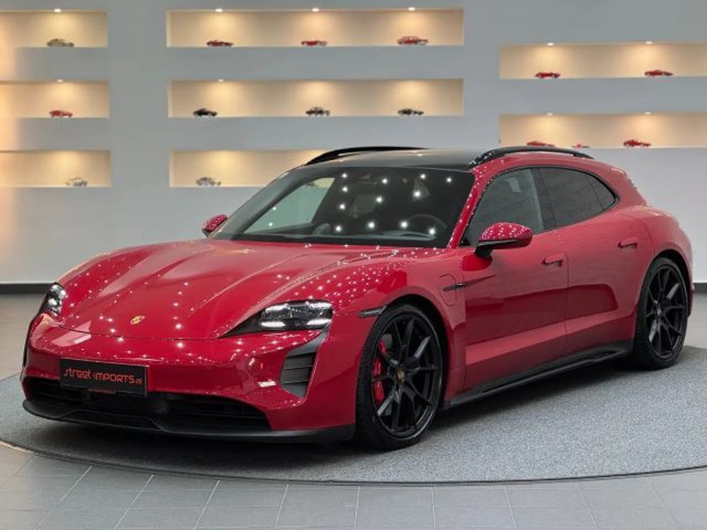 Porsche Taycan GTS Sport Turismo