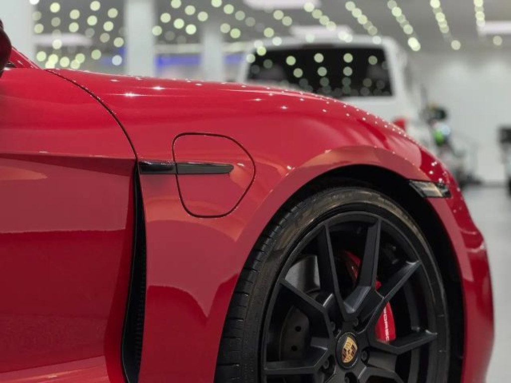 Porsche Taycan