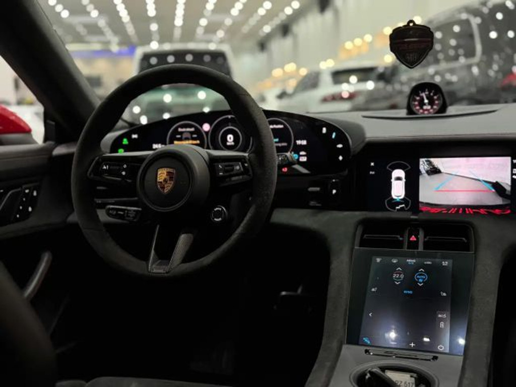 Porsche Taycan