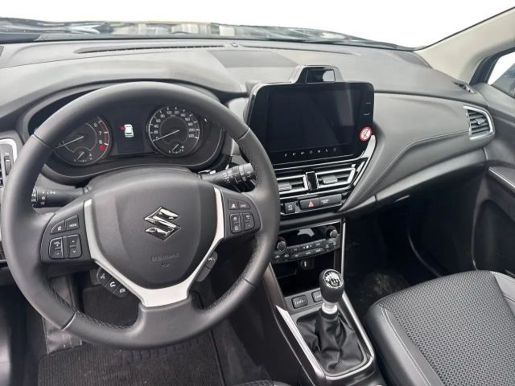 Suzuki S-Cross