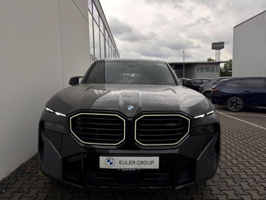 BMW XM