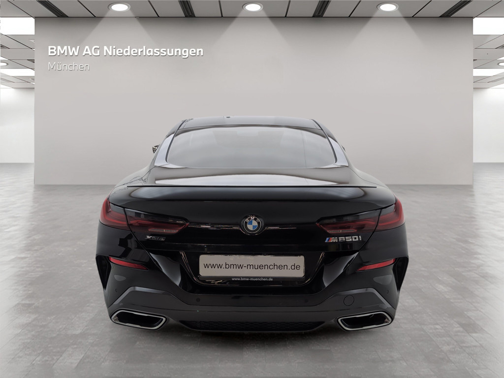 BMW M850
