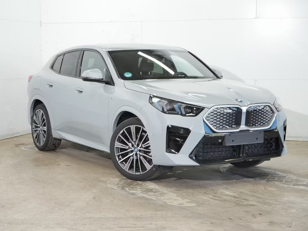 BMW iX2