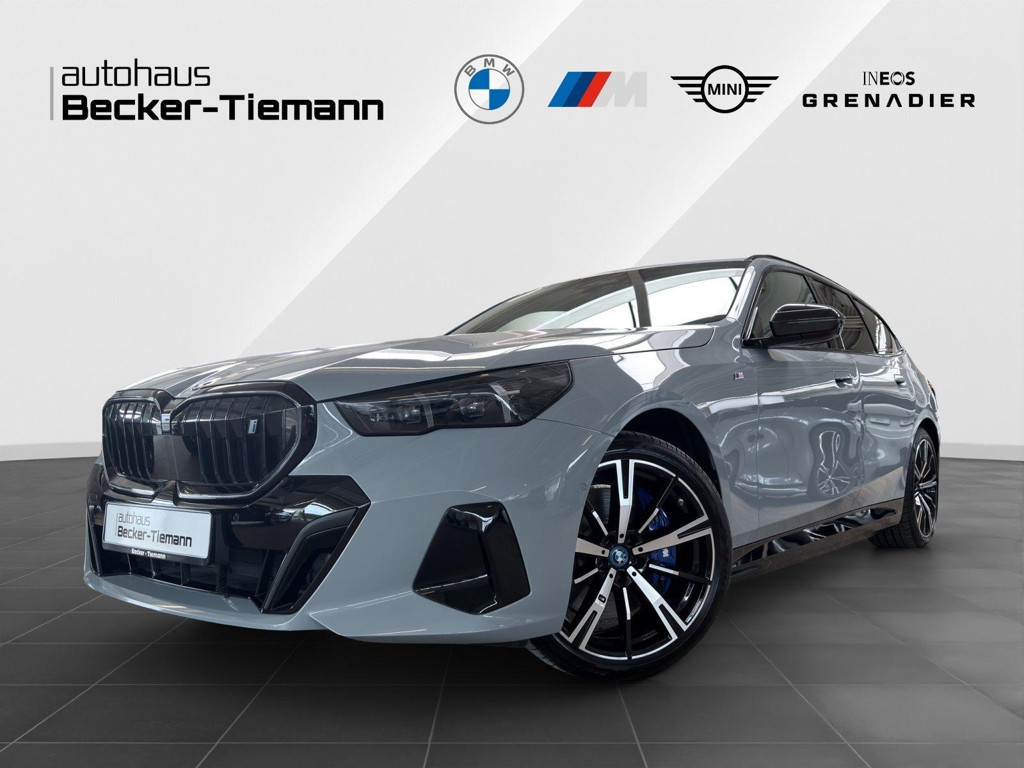BMW i5 Touring eDrive40