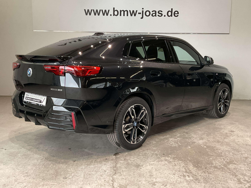 BMW iX2