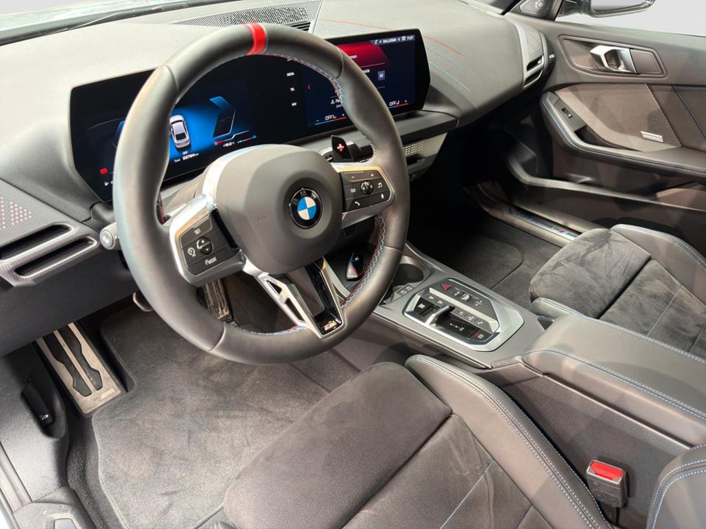 BMW M235