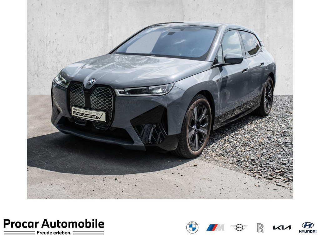 BMW iX M60