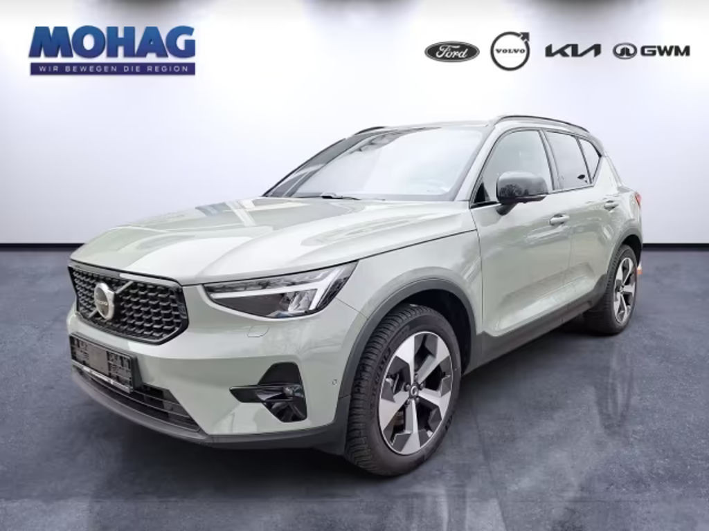 Volvo XC40 Plus Dark