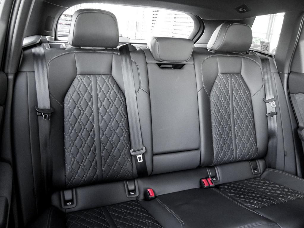 Audi SQ6 e-tron