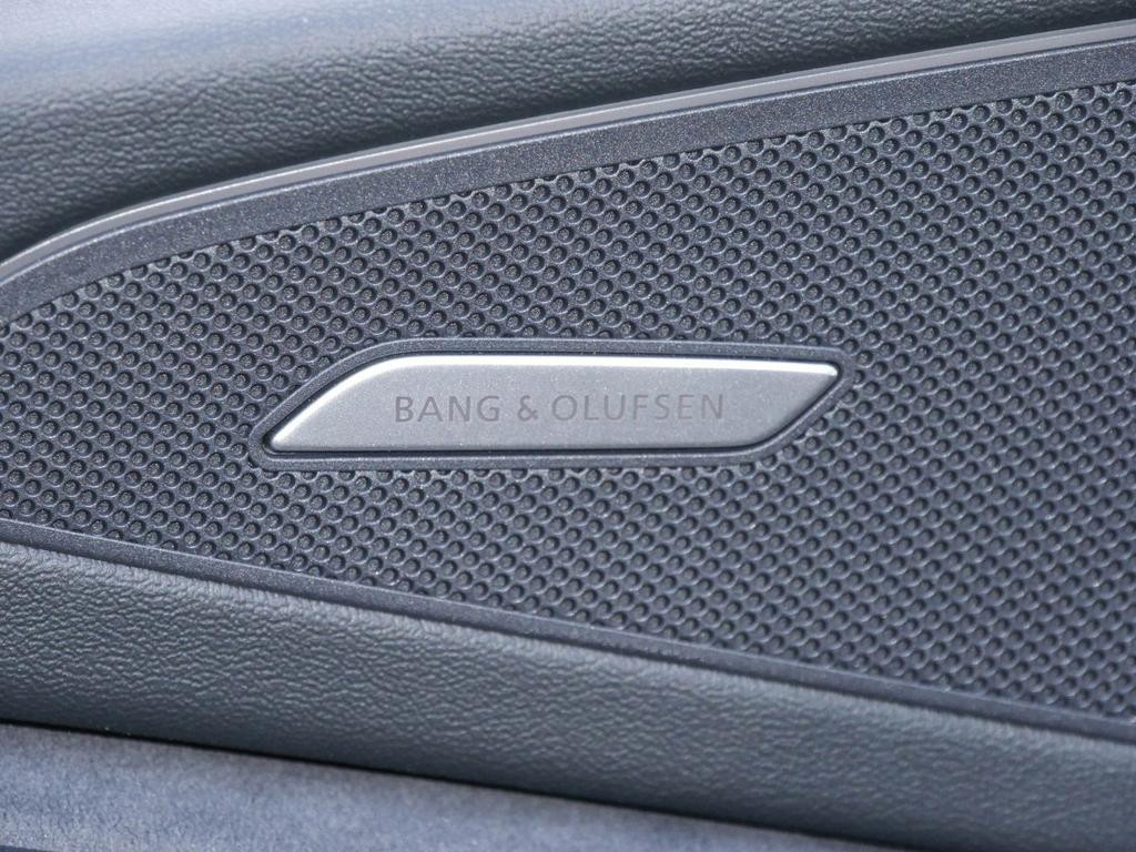 Audi SQ6 e-tron