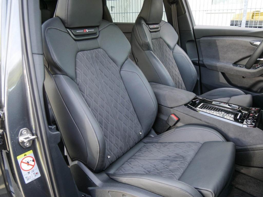 Audi SQ6 e-tron