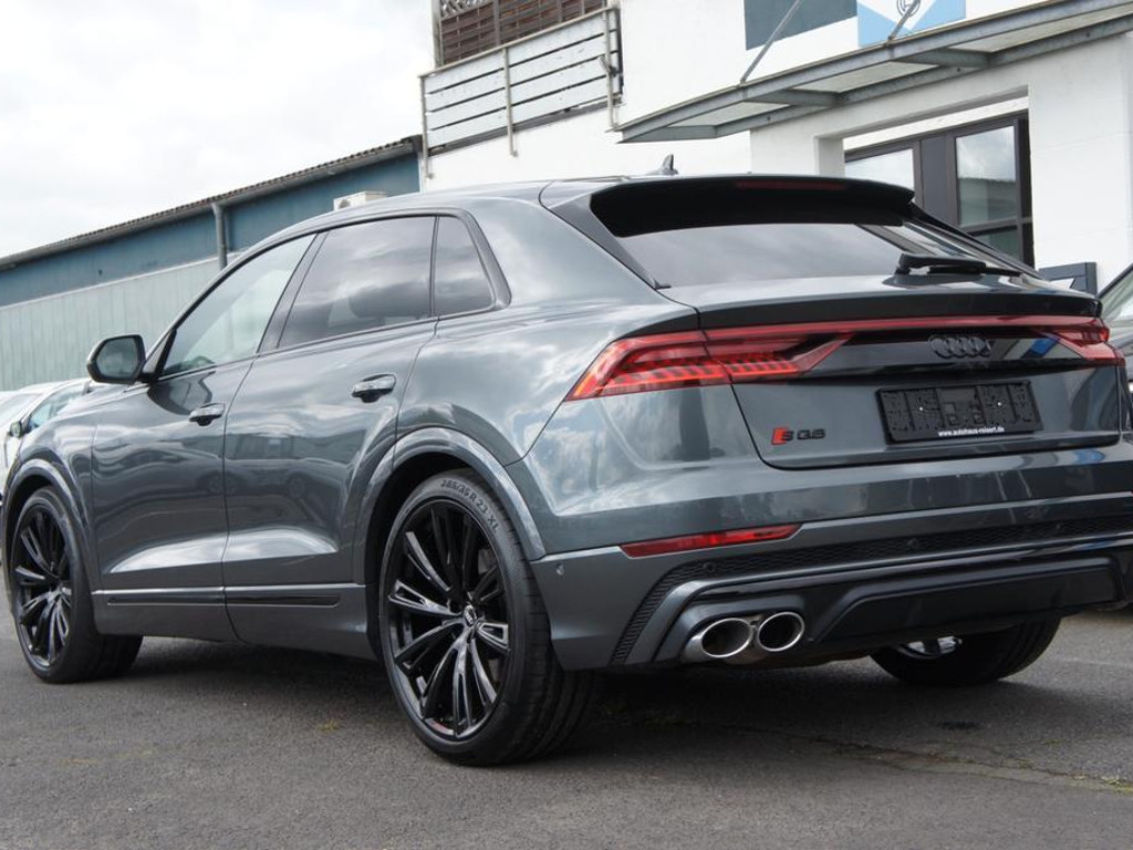 Audi SQ8