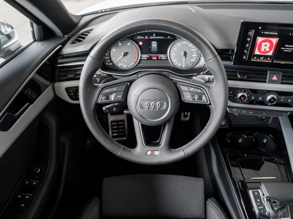 Audi S4