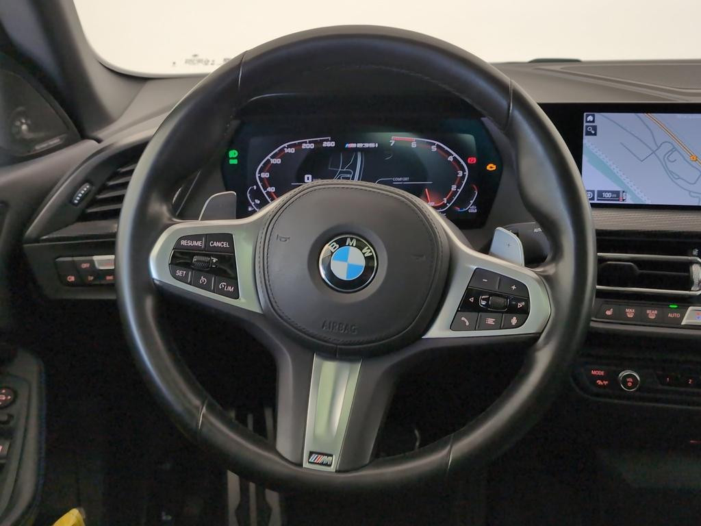 BMW M235