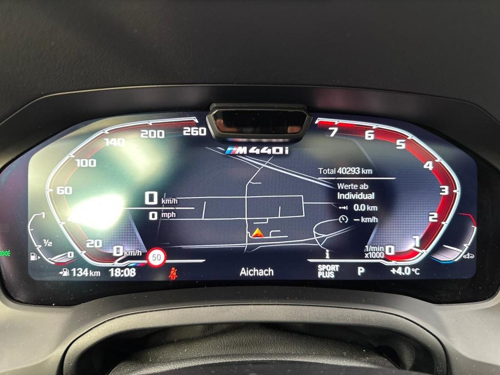 BMW M440
