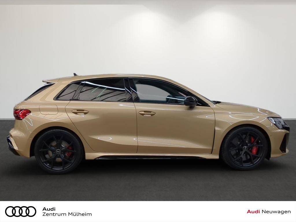 Audi RS3 Sportback Sedan Quattro