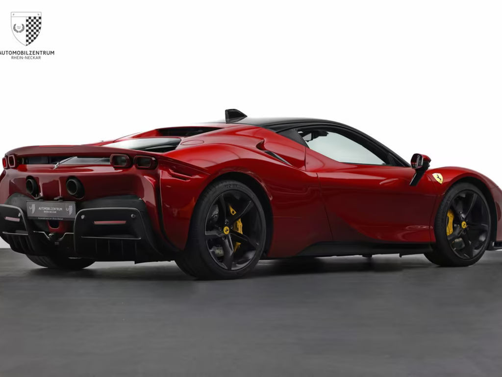 Ferrari SF90