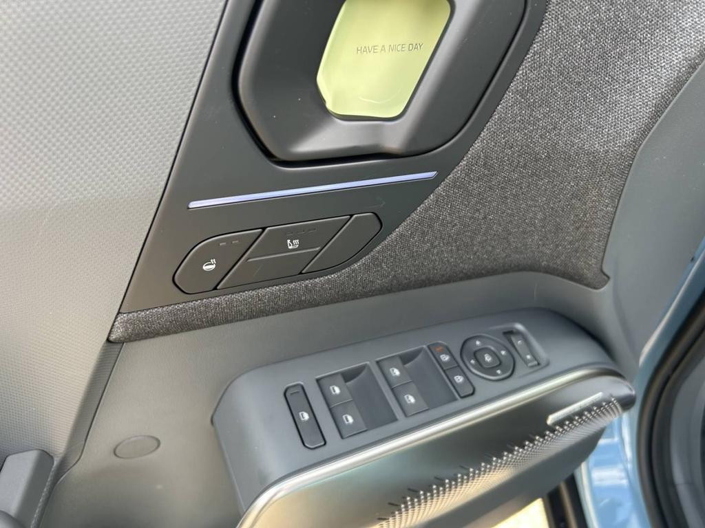 Kia EV2