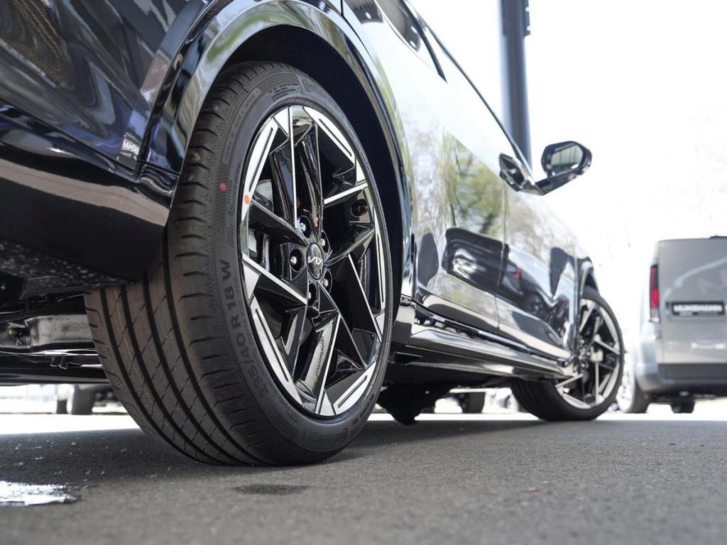 Kia K4