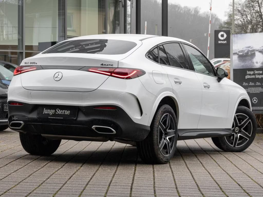 Mercedes-Benz GLC-Klasse GLC 300 4MATIC AMG Line Coupé GLC 300 e