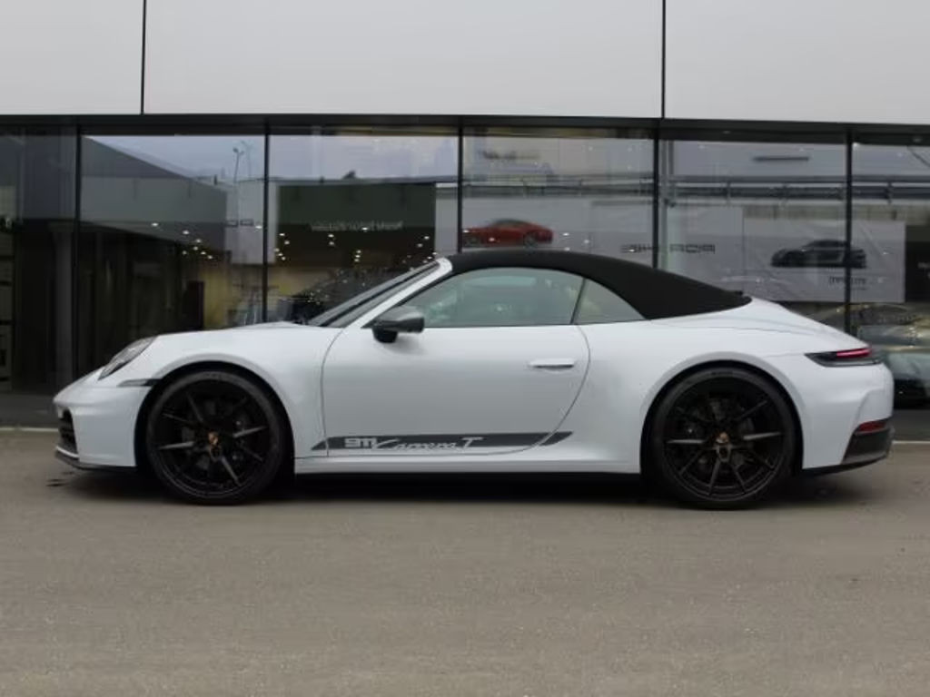 Porsche 911 Turbo 992 Carrera Cabriolet