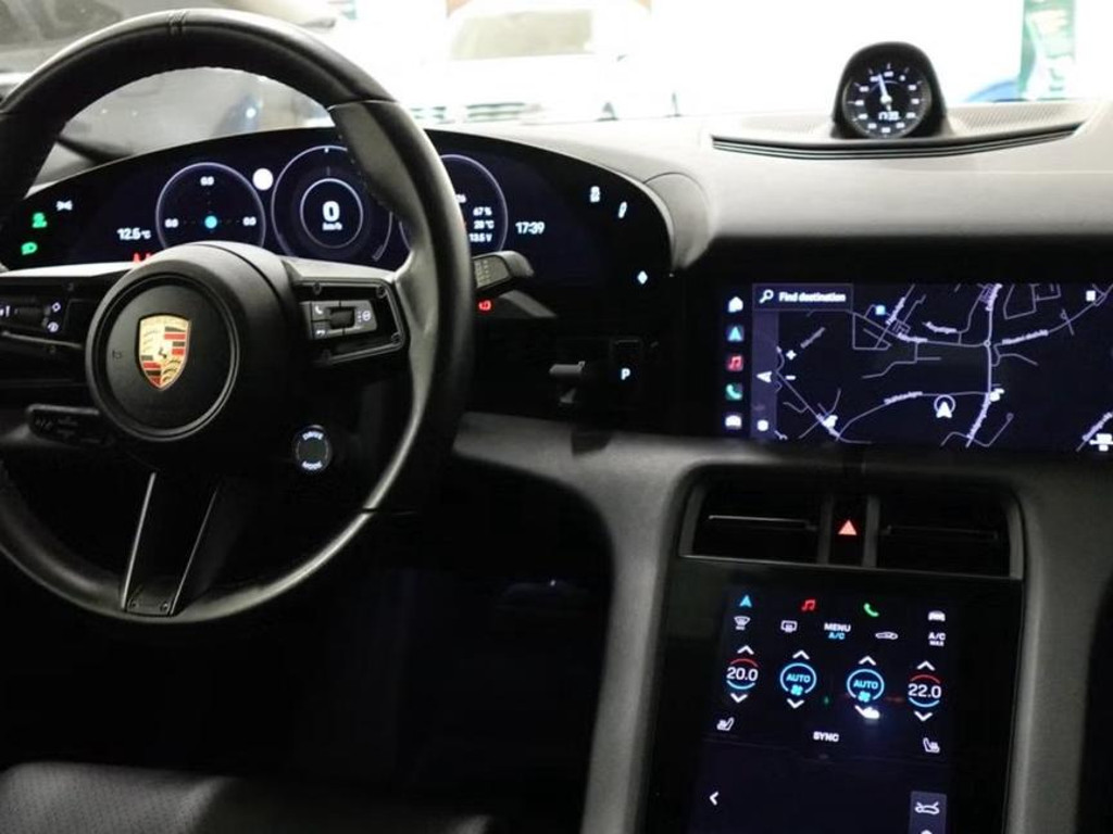 Porsche Taycan