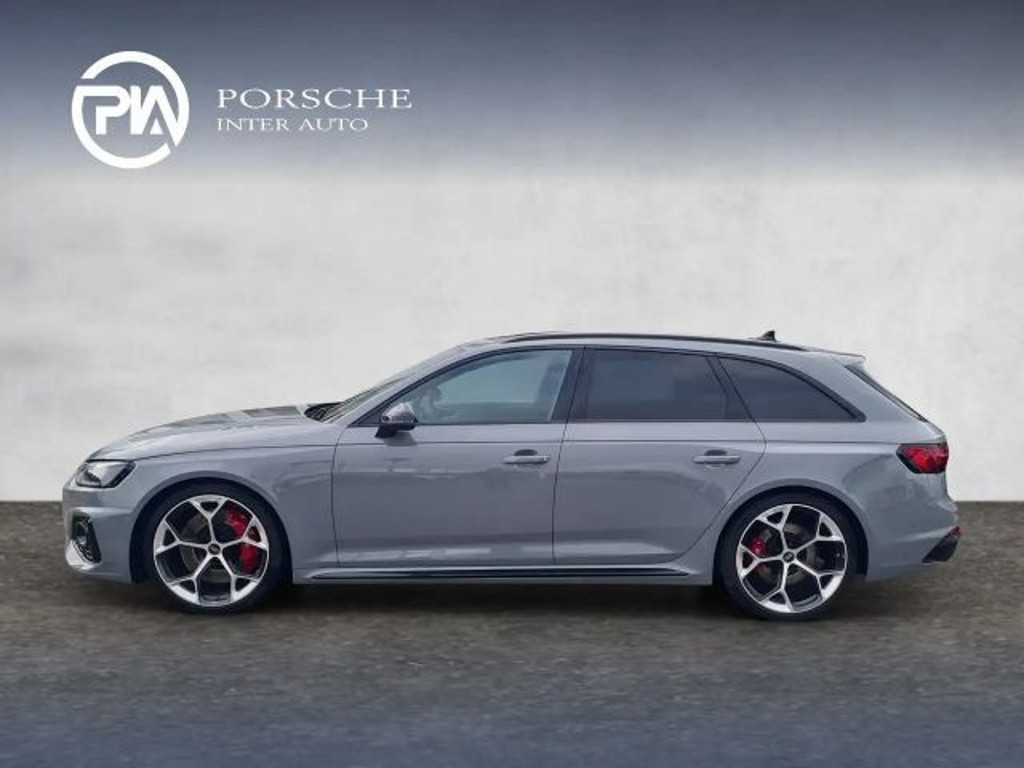 Audi RS4