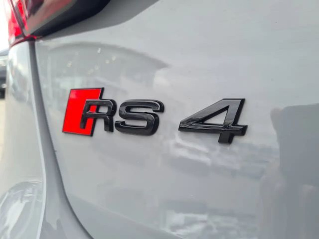 Audi RS4