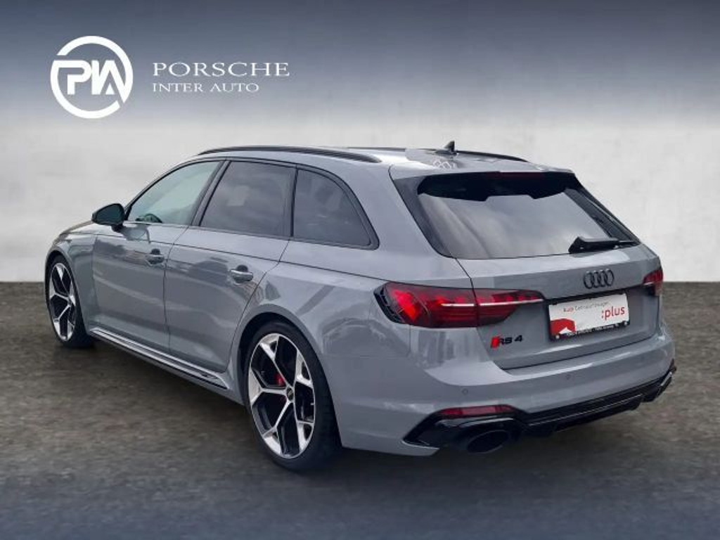 Audi RS4