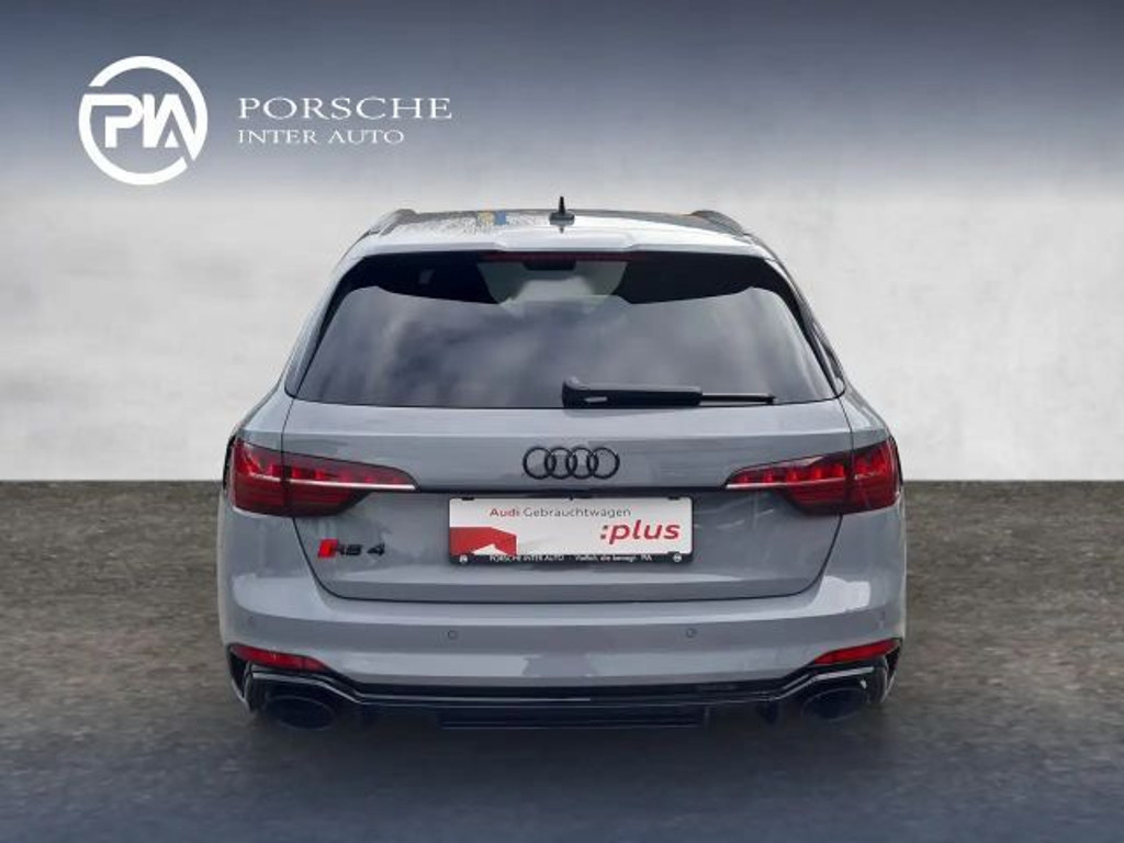 Audi RS4