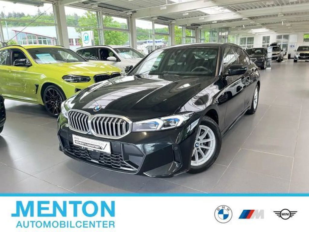 BMW 3 Serie 318 M-Sport Sedan 318i