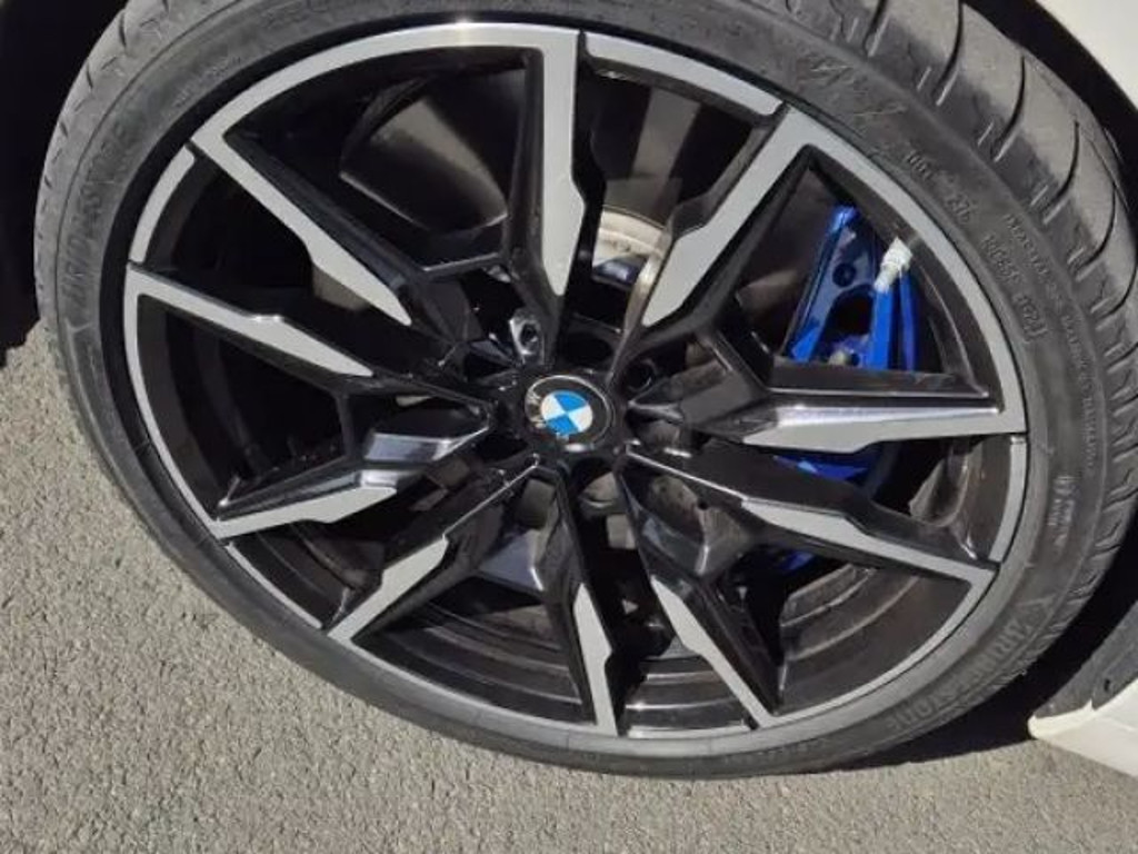 BMW M850