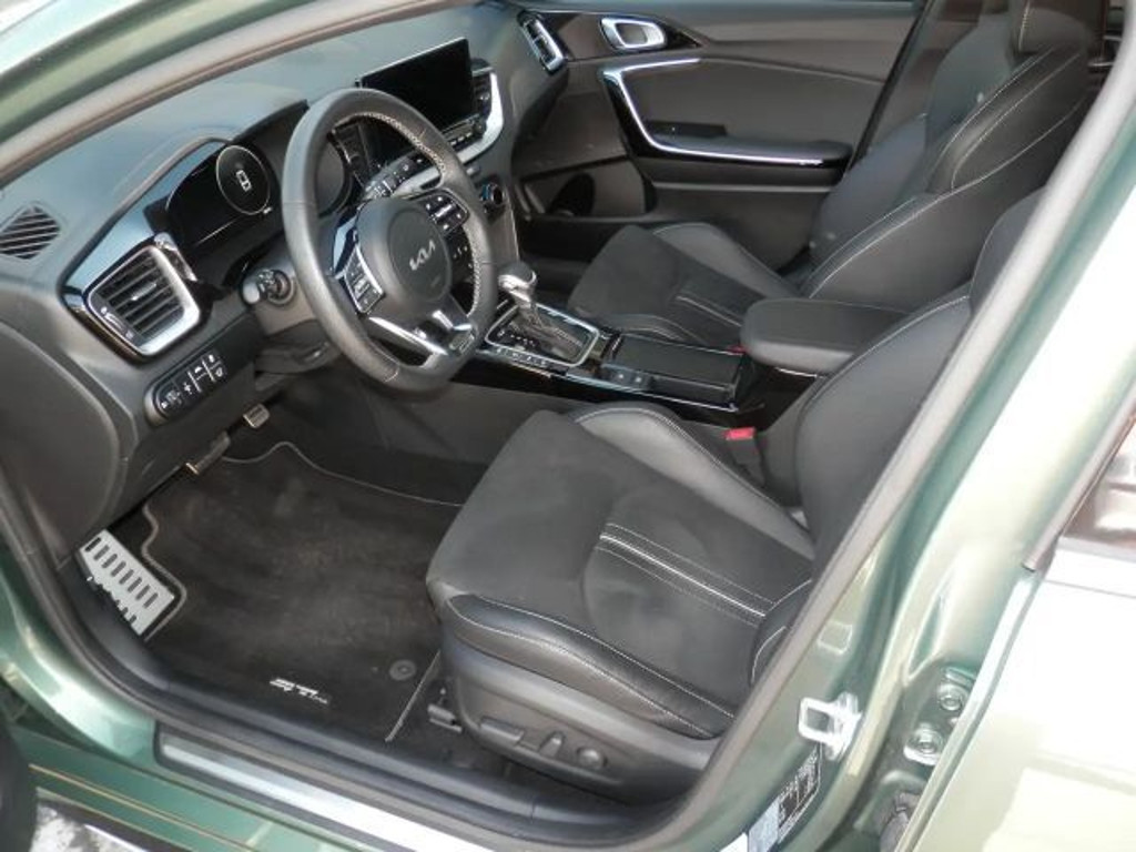 Kia ProCeed