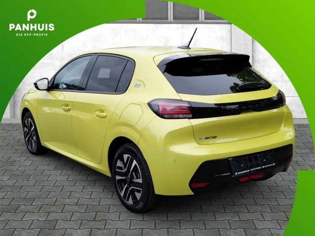 Peugeot e-208
