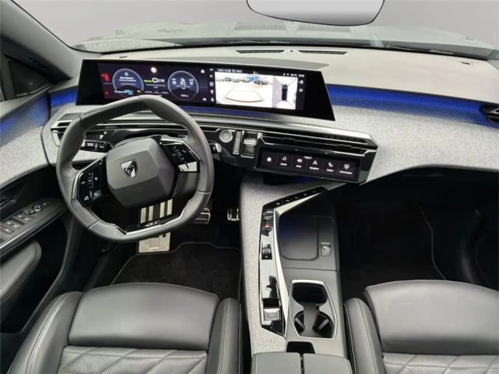 Peugeot E-3008