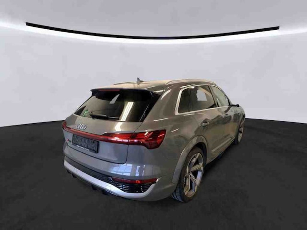 Audi Q8 e-tron
