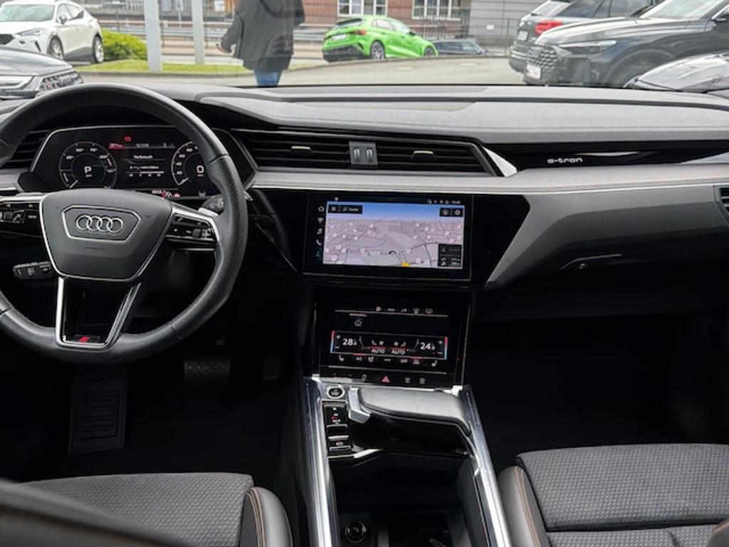 Audi e-tron