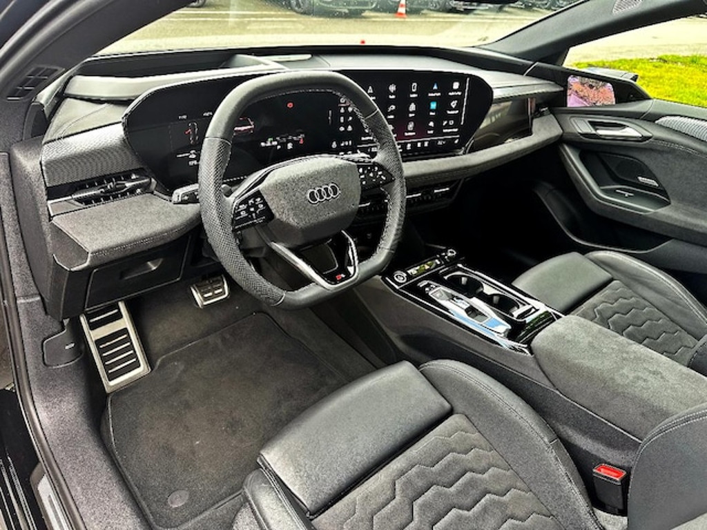 Audi A6 e-tron