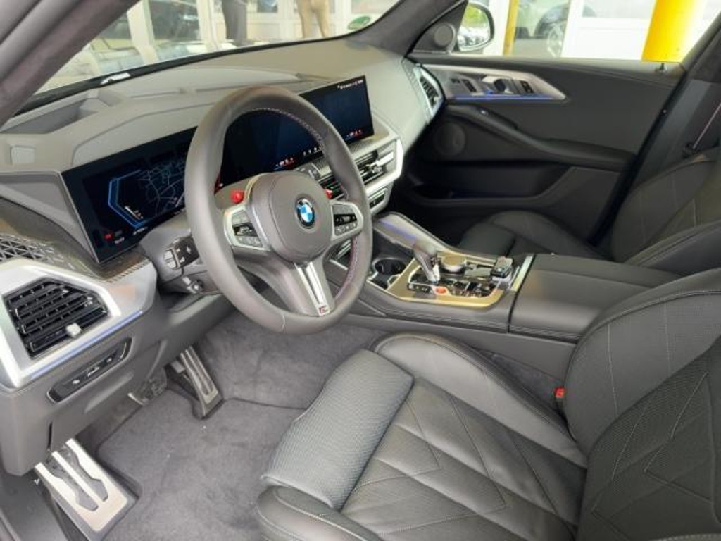BMW XM