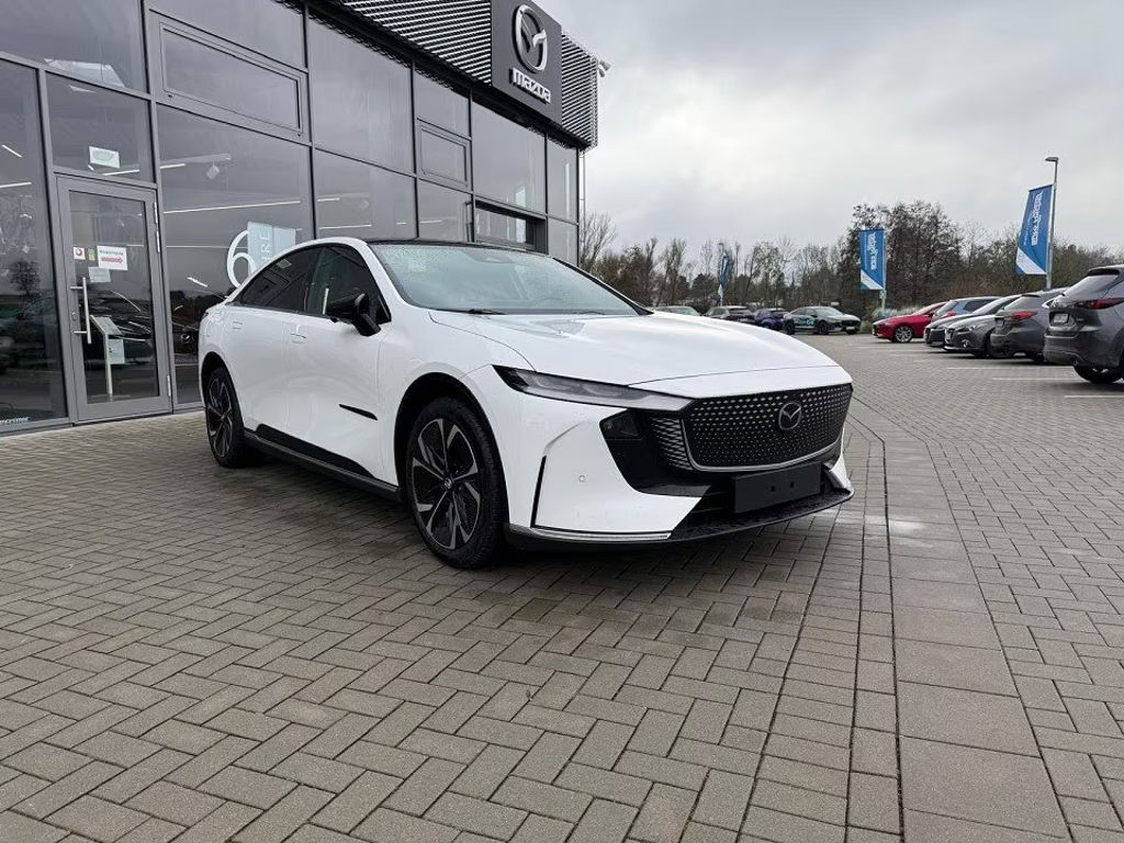 Mazda 6e