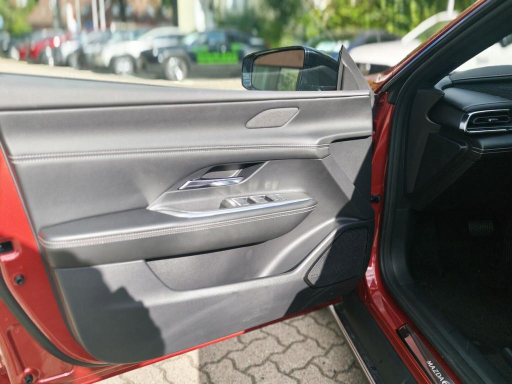 Mazda 6e