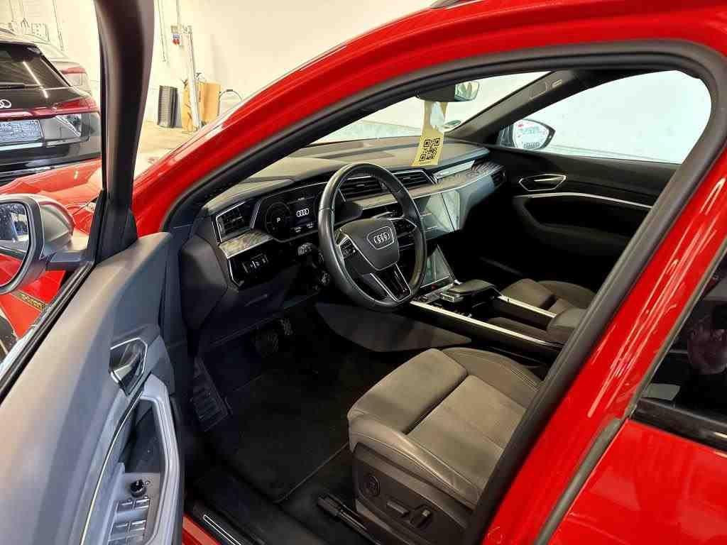 Audi e-tron
