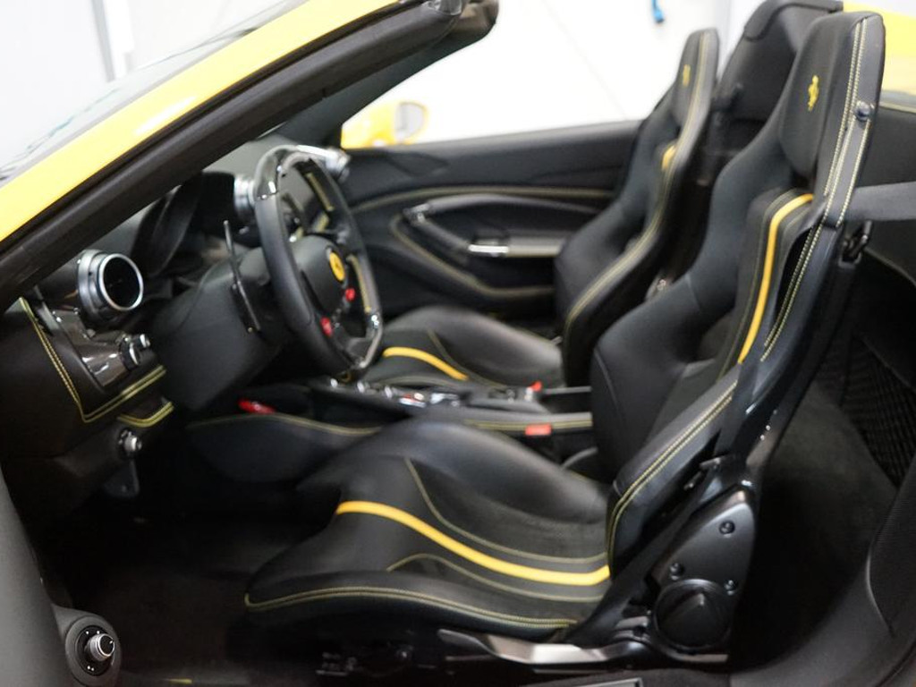 Ferrari F8