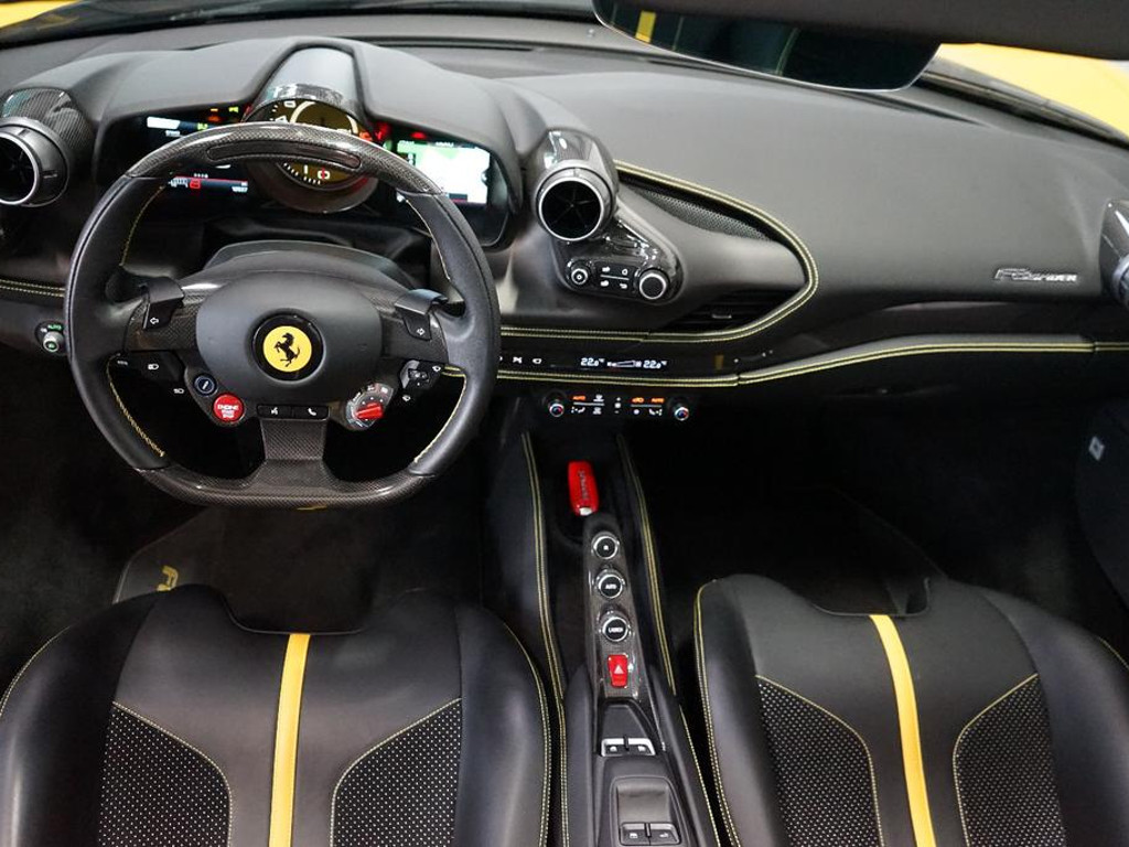 Ferrari F8