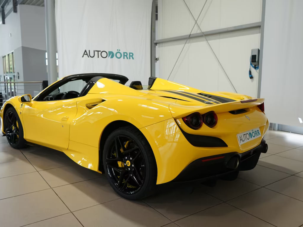 Ferrari F8