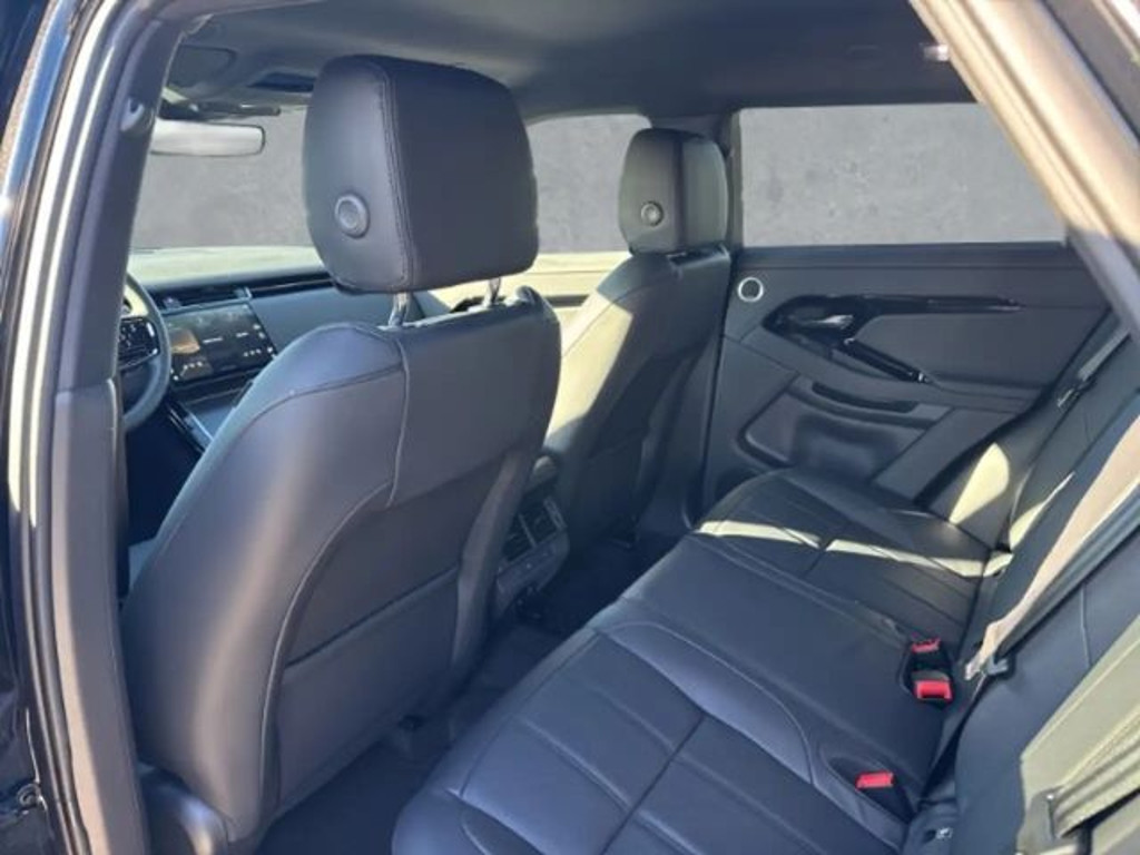 Land Rover Range Rover Evoque Dynamic SE D200 Black Pack