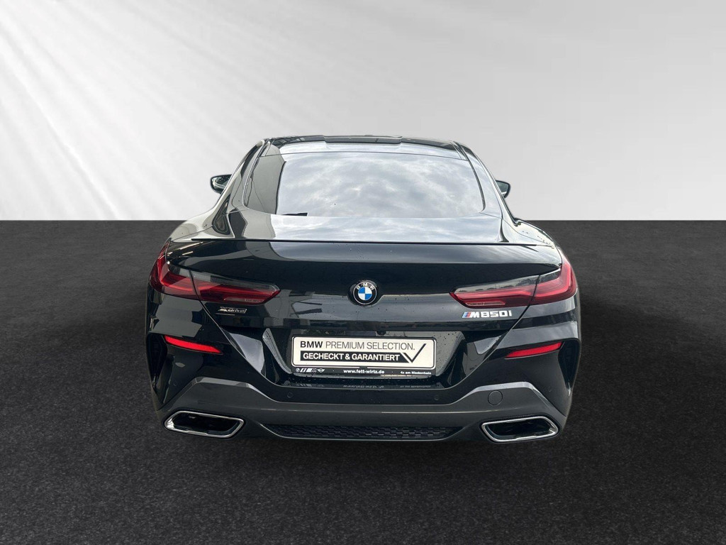 BMW M850
