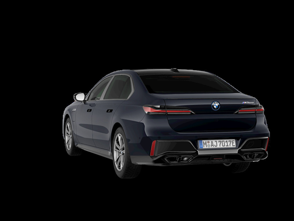 BMW M760