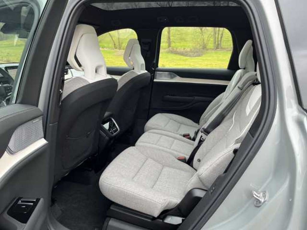 Volvo EX90