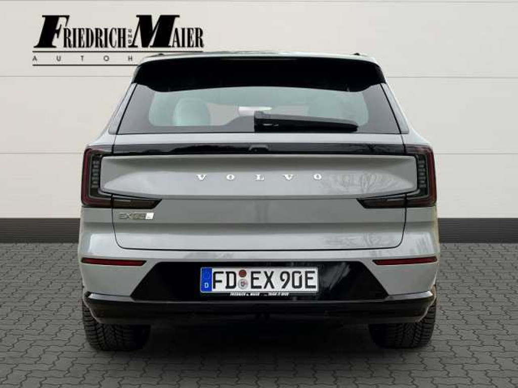 Volvo EX90